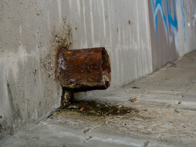 Rusty sewer pipe repair Toronto